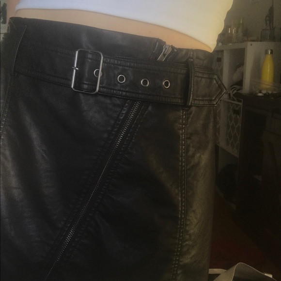 Free People Skirt - Picture 2 of 4